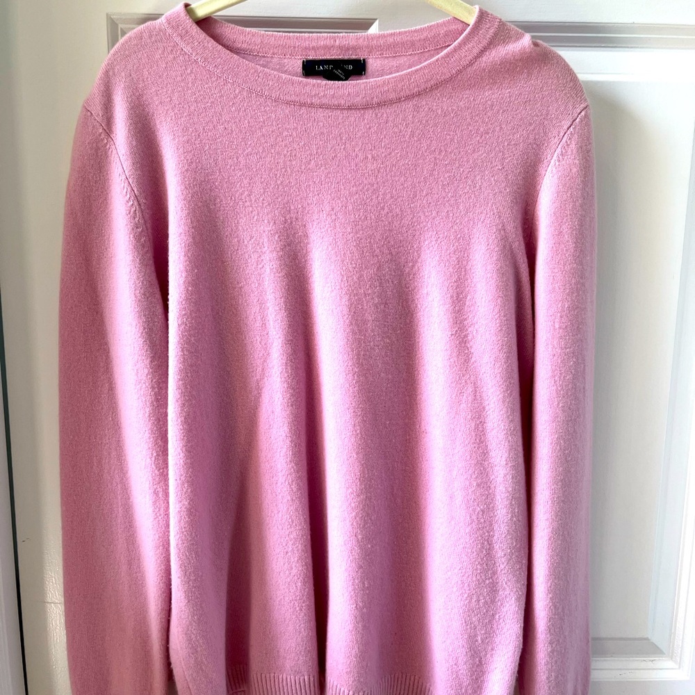 100% cashmere crewneck sweater